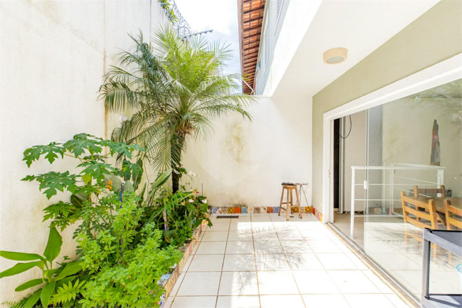 Casa no condomínio Condomínio Villa de São Paulo para venda com 2 quartos, sendo 2 suítes , 200m²