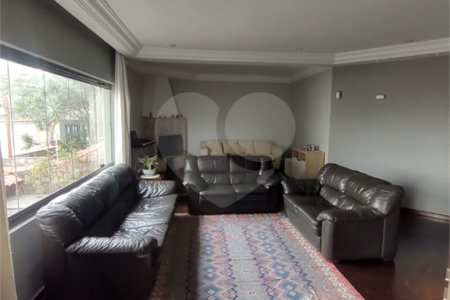 Casa com 300m² , 4 dormitórios , sendo 2 suítes , 5 vagas , à venda no bairro Curuçá , em Santo André.