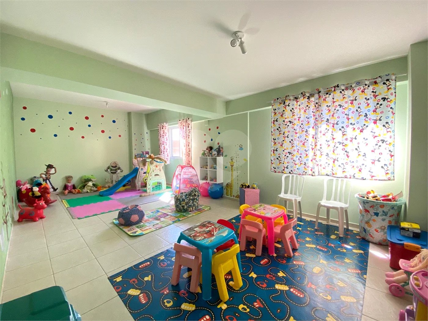 Apartamento à venda, Vila Medeiros, 56m², 02 dormitórios, sendo 01 suíte e 01 vaga.