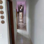 Casa Térrea com 2 dormitórios, sendo 1 suíte.