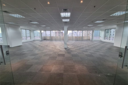 Laje corporativa de 457m2 com 16 vagas à venda no Jardim Paulista