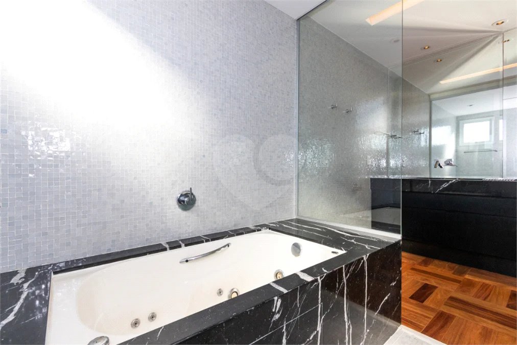 Vila Clementino - 161 m² | 2 dormitórios, com possibilidade de 3 | suíte master | 3 vagas | depósito