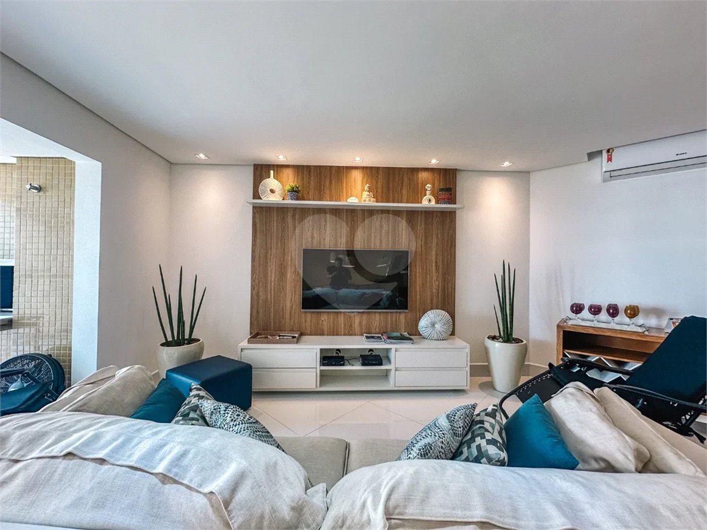 Apartamento à venda com 4 suítes em Riviera de São Lourenço, Bertioga, SP