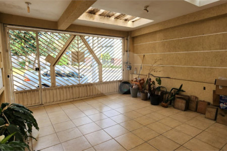 Casa térrea com duas edículas para venda - Saúde, SP.