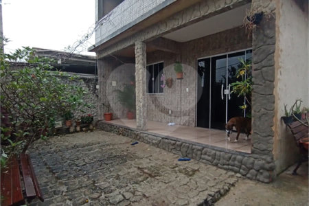 ÓTIMA CASA LINEAR COM TERRAÇO EM SANTÍSSIMO R$230.000,00 Á VISTA