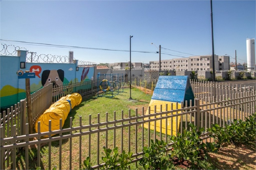 Apartamento com 2 dormitórios.