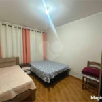 Casa com 200m² , 5 dormitórios , sendo 1 suíte , 3 vagas de garagem , à venda em Guarulhos.