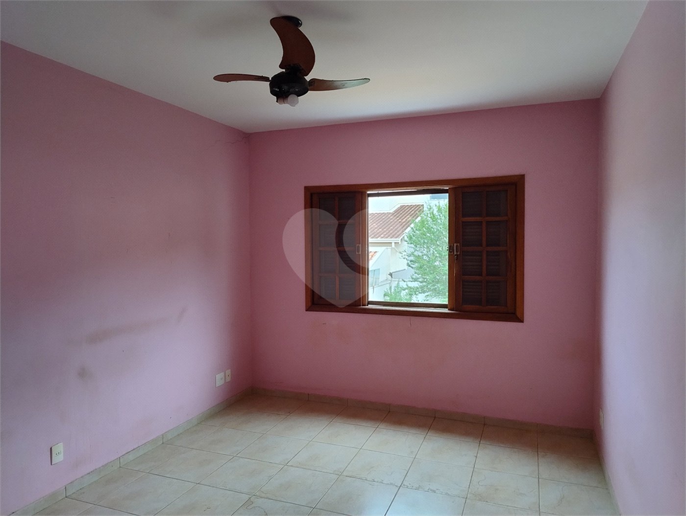 Excelente sobrado para venda no residencial Parati