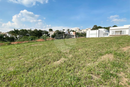 Terreno a venda no Condomínio Residencial Santa Isabel