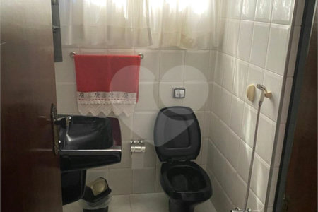 Vende-se excelente casa térrea próximo ao Estadio do Zuzão