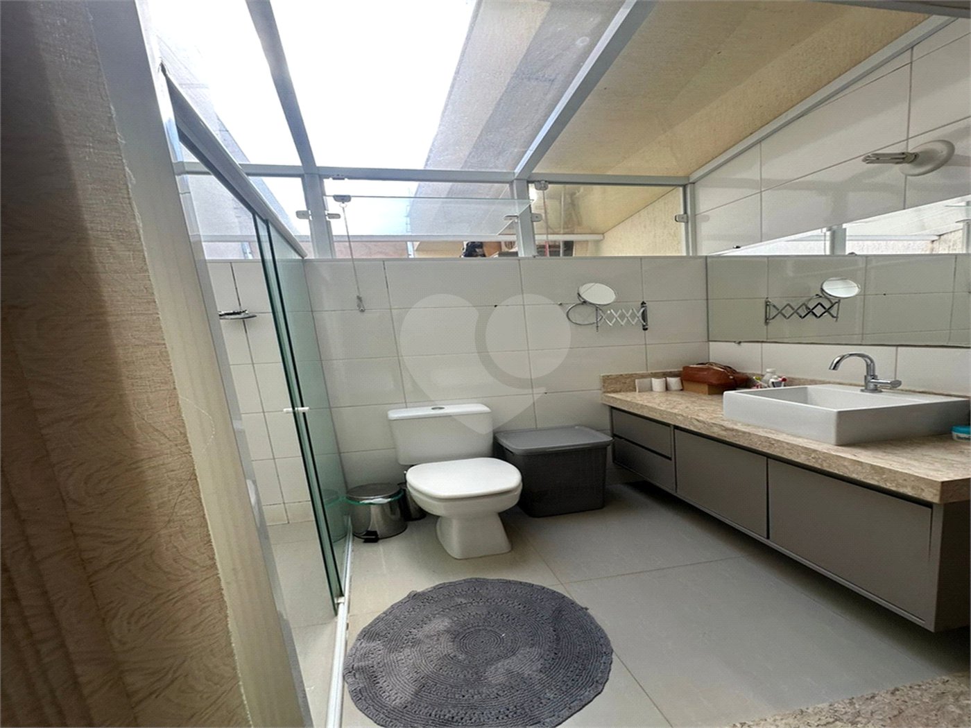Casa térrea 2 quartos 1 suíte e piscina. Jardim Embaré
