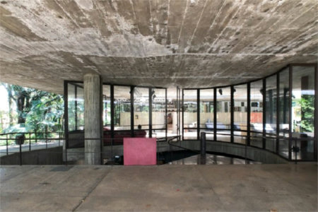 Casa Térrea à venda com 5 quartos, sendo 3 suítes, em Interlagos, São Paulo, SP