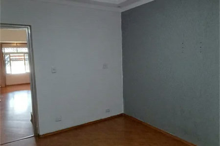 Sobrado à venda com 3 quartos em Bonfim, Osasco, SP