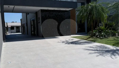 Casa à venda com 7 quartos, sendo 6 suítes,  em Morada da Praia, Bertioga, SP