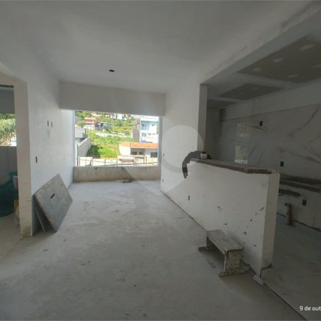 Apartamento 2 dormitórios (1 suíte) com vaga garagem, excelente localização, programa MCMV
