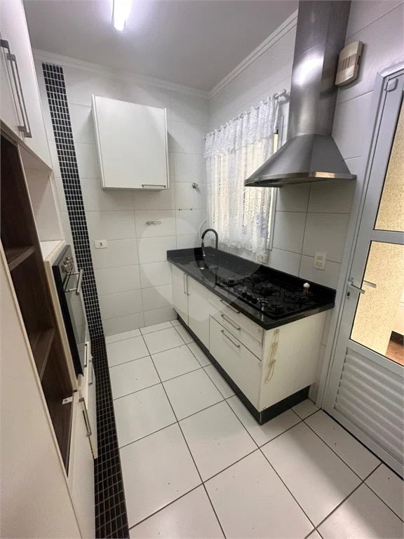 Casa de Condomínio com 3 Quartos e 2 banheiros à Venda, 311 m² por R$ 750.000