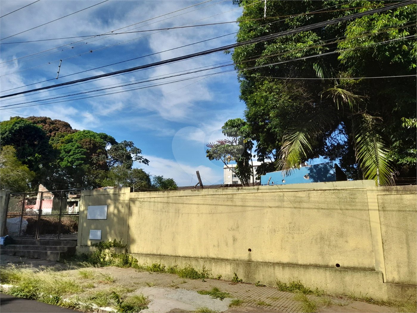 Terreno Comercial à Venda na Av. Teixeira de Barros – Rua Larga