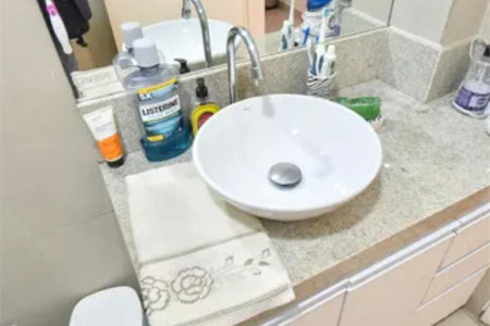 Apartamento á venda de 108m2 no Cond. Edifício Silvia a 350 metros da estação do metro Ana Rosa (linha azul e verde).