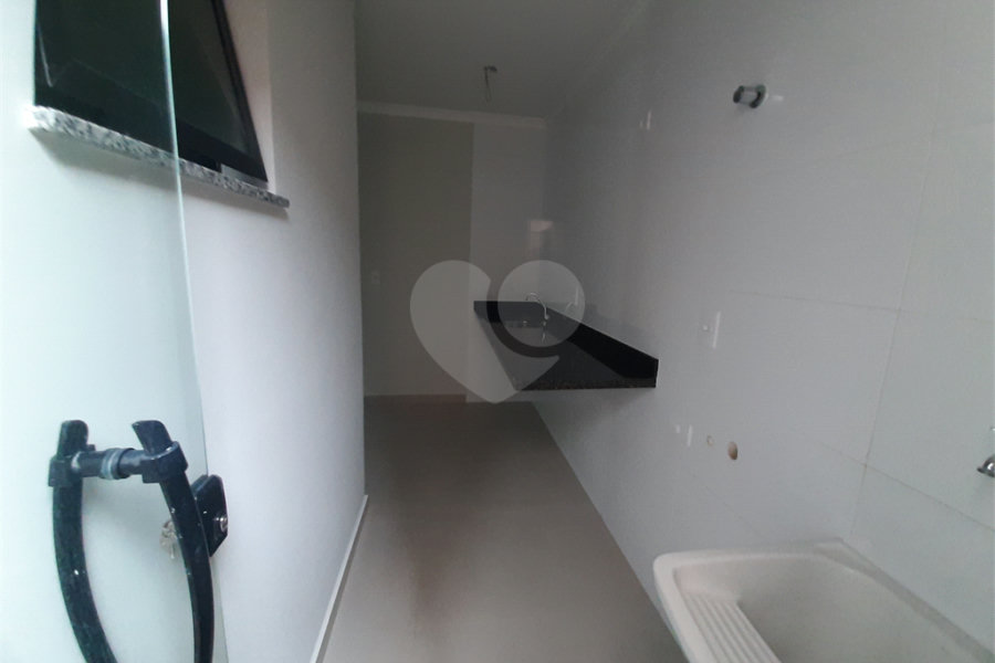 Apartamento VENDER na Vila Nivi, com 37m2, 2 quartos, 2 banheiro, sala, cozinha, SEM vaga