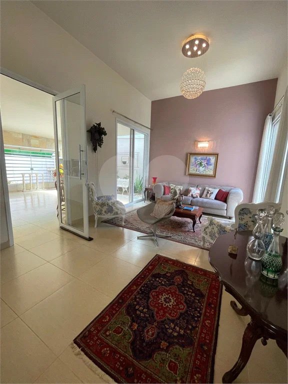 Casa à venda com 3 dormitórios no Bairro Cidade Jardim em Piracicaba - SP.