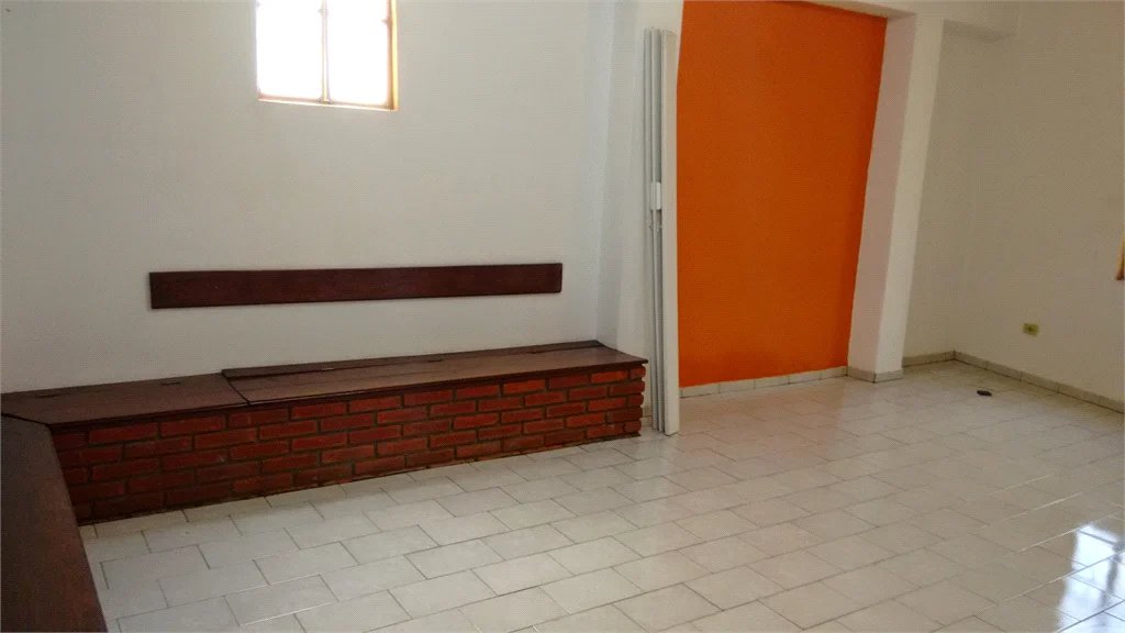Sobrado à venda com 3 quartos, sendo 1 suíte, em Jaguaré, São Paulo - SP