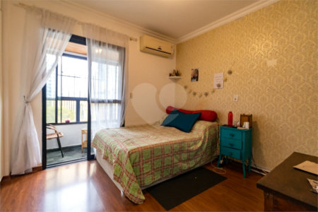 Cobertura à venda com 3 quartos, sendo 2 suítes, em Vila Olímpia, São Paulo, SP