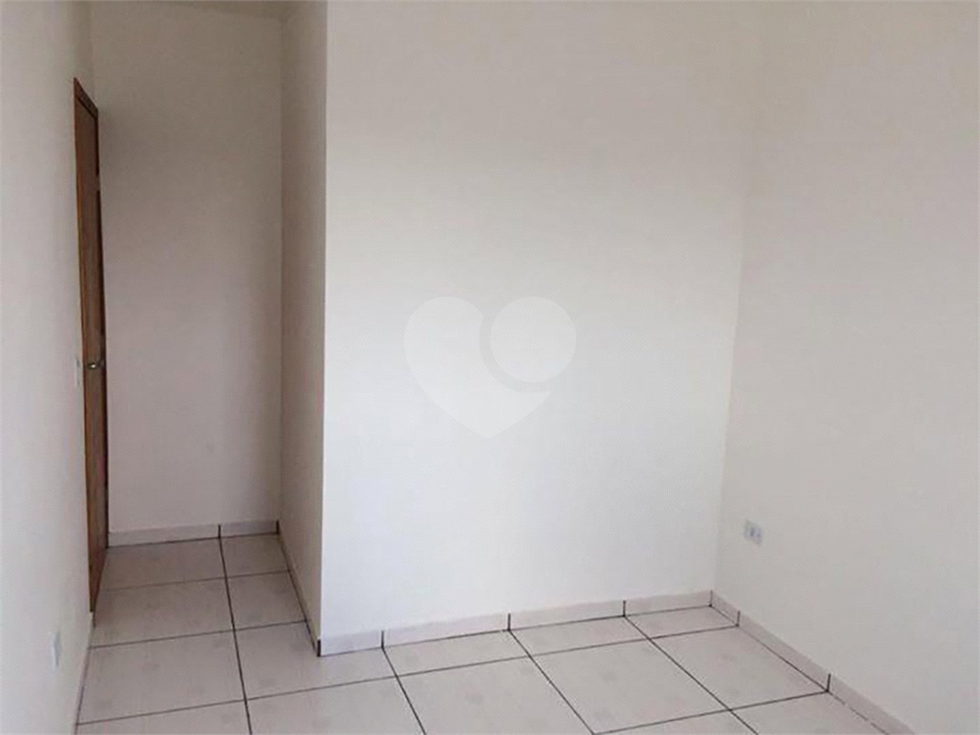 Apartamento a venda em Atibaia com 2 dormitórios.