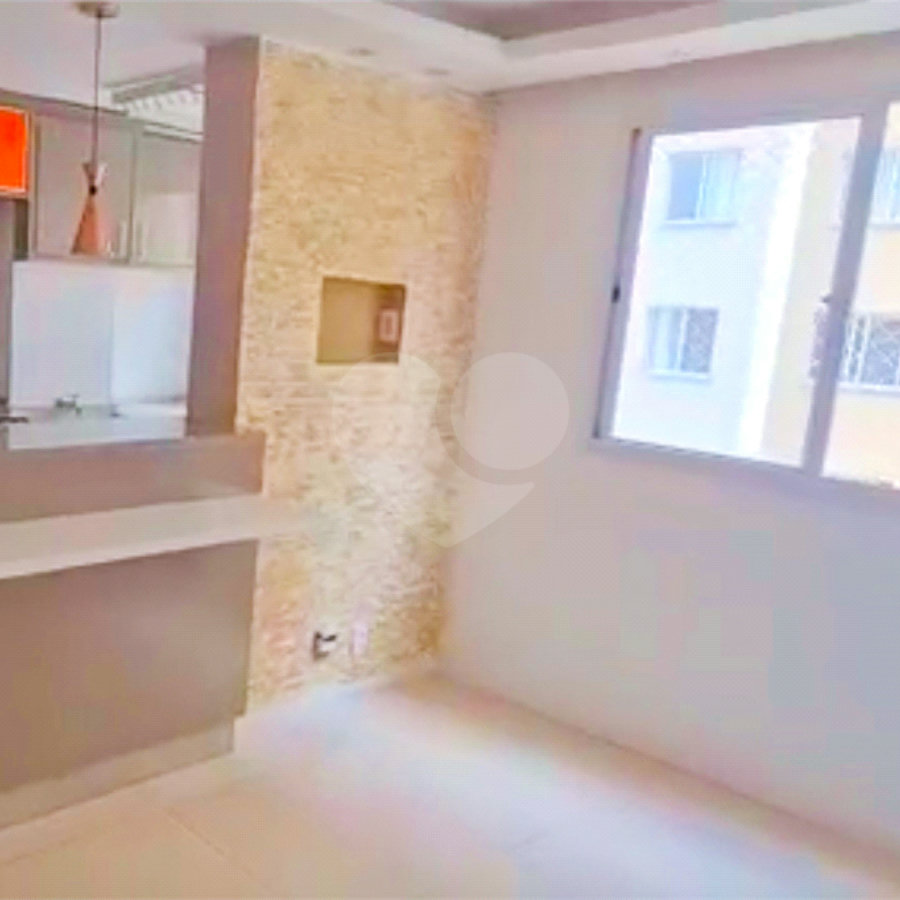 Apartamento - Cambuci - 2 quartos - 1 banheiro - sem vaga