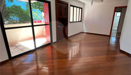 Apartamento à venda com 3 quartos, sendo 1 suíte,  no Centro, São Carlos, SP