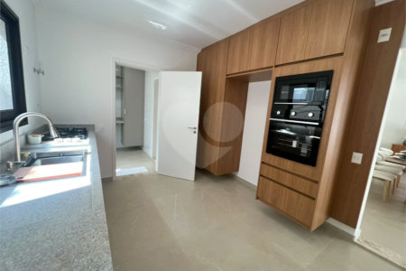 Casa à venda com 4 suítes no condomínio Alphaville 3, Santana de Parnaíba - SP