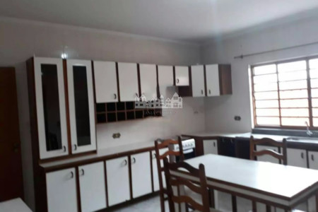 Casa à venda com 3 quartos, sendo 1 suíte, em Jardim Montreal, São Bernardo do Campo, SP