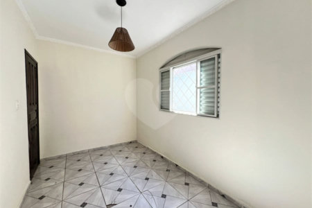 Casa à Venda no Santa Felicia, São Carlos | 2 Dormitórios | Pronta para Morar com Total Conforto