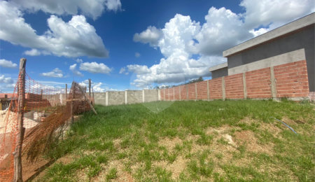 Terreno à venda no condomínio Residencial Villeneuve, São Carlos - SP