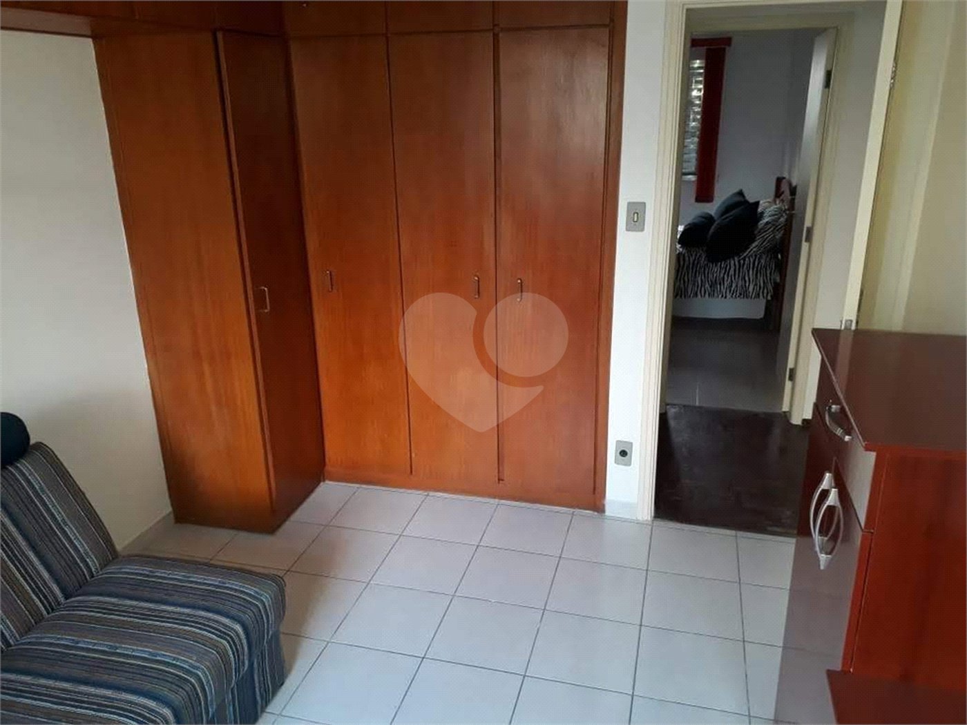 Apartamento para locação na Saúde de 80m² com 2 dormitórios.
