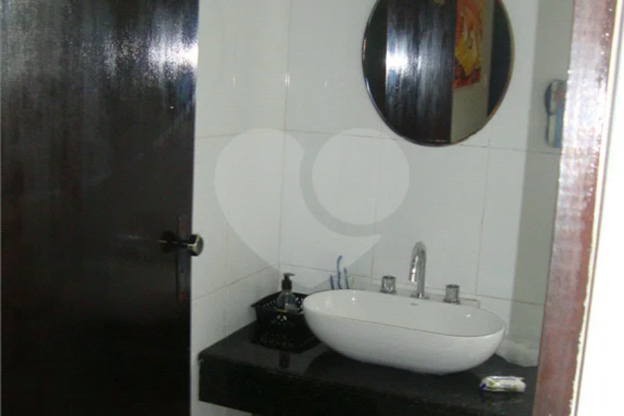 Chácara à venda com 5 quartos, sendo 2 suítes, em Jardim Arujá, Arujá, SP