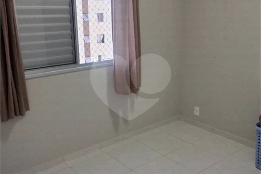 JARAGUÁ – FIT JARAGUÁ. Apartamento lindinho, em condomínio praticamente novo, super organizado e agradável, em local tranquilo com vista livre.