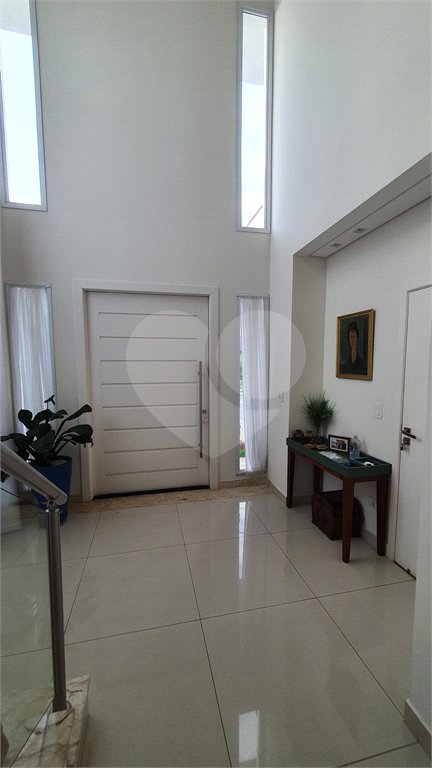 CASA A VENDA NO URBANOVA COM 390M², 5 DORMITORIOS, 6 BANHEIROS, PISCINA, 3 VAGAS, Sjc