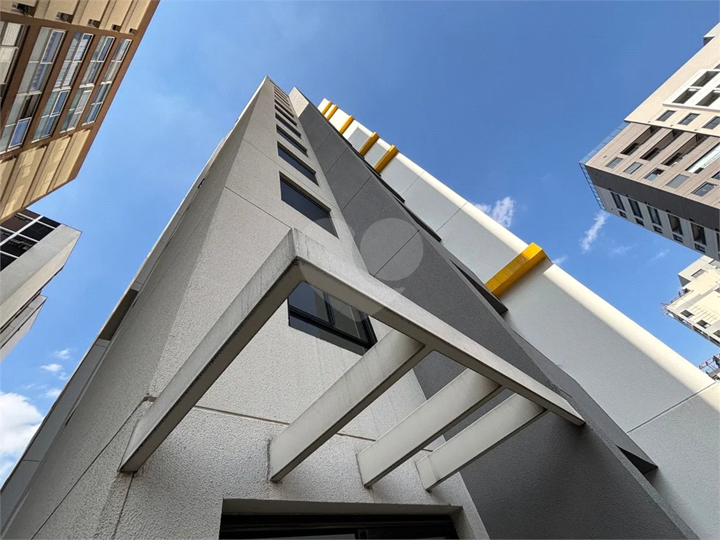 Apartamento aconchegante com terraço e sacada