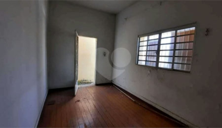 Casa à venda com 2 quartos em Jardim São Carlos, São Carlos, SP