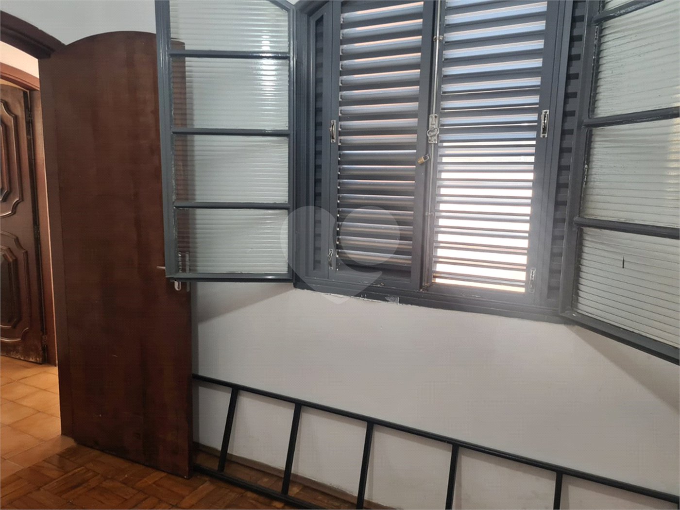 Casa térrea para venda.