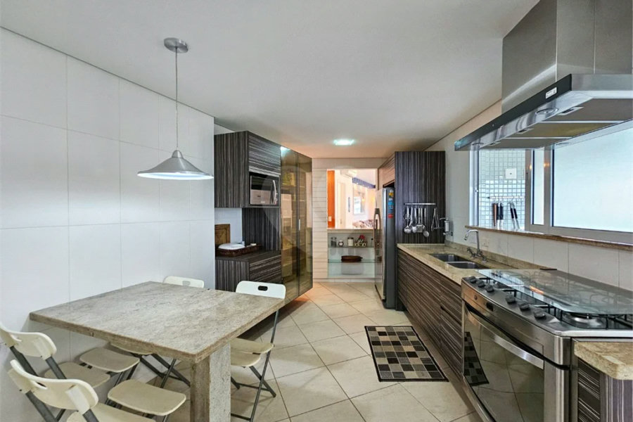 Apartamento à venda com 4 suítes em Riviera de São Lourenço, Bertioga, SP