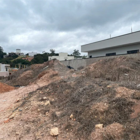 Terreno à venda no Residencial Jatobás em Louveira - SP