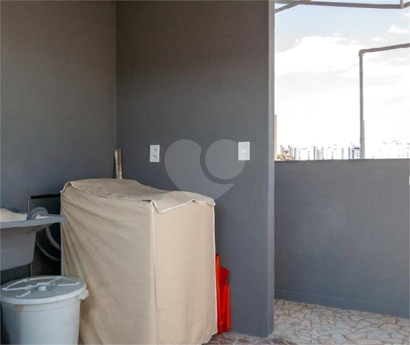 Imóvel para você investidor com 2 casas independentes a 500 metros do metrô São Lucas
