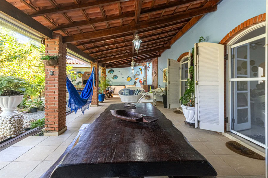 Casa à venda com 4 quartos, sendo 1 suíte, em Morada da Praia, Bertioga, SP