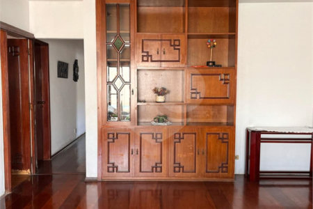 Casa Térrea à venda com 3 quartos, sendo 1 suíte,  em Socorro, São Paulo, SP