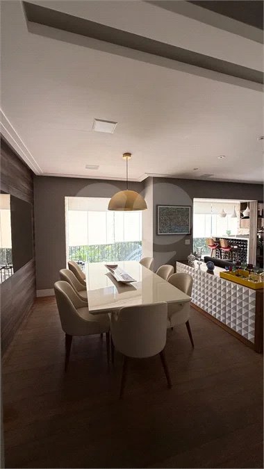 Apartamento totalmente mobiliado, com 02 suítes, 2 vagas de garagem 112m² a venda Vila Mascote.