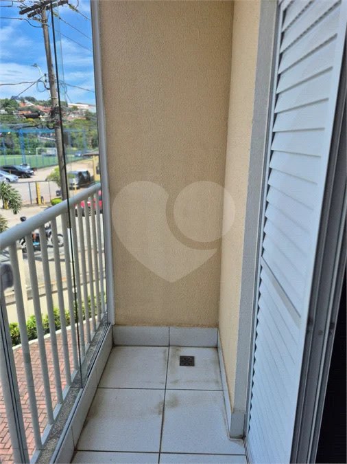 Casa em condomínio à venda em Valinhos no Residencial Santa Elisa com possibilidade de permuta por apartamento