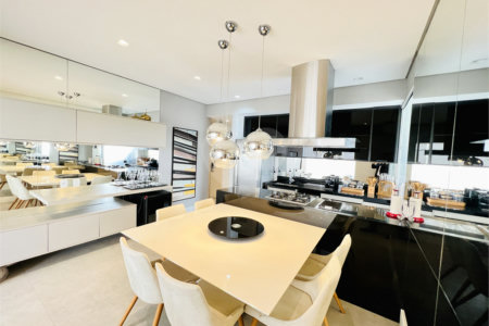 Apartamento venda / locação Vila Nova Conceição, 80m², andar alto, 1 suíte e 2 vagas