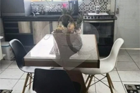 Sobrado com 246m², 3 quartos, sendo 1 suíte, 7 vagas de garagem, à venda no Jd das Maravilhas, em Santo André