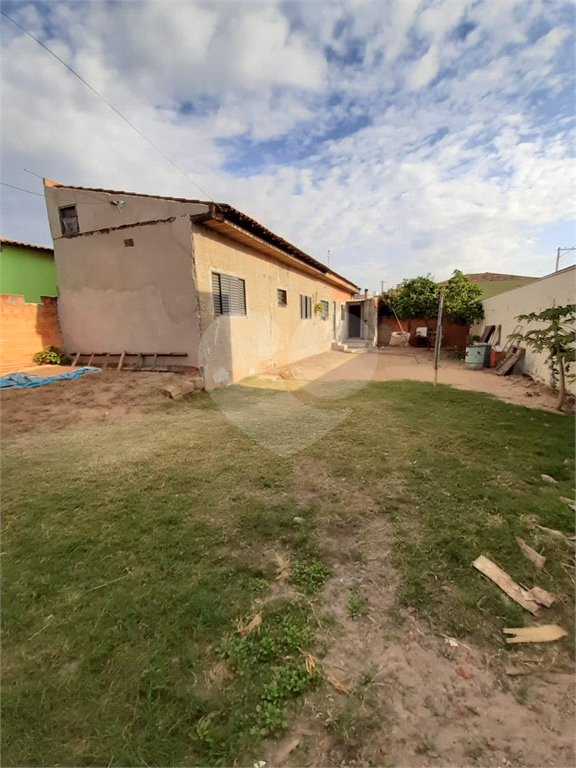 Casa no Antenor Garcia